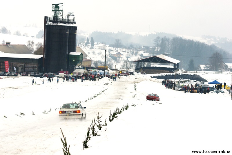 img00100.jpg